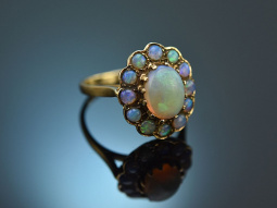 Sheffield around 1960! Beautiful opal ring gold 375