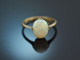England um 1930! Schlichter Ring mit australischem Opal Gold 375