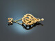 France around 1900! Beautiful Art Nouveau pendant with 750 gold seed pearl