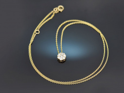 Classic necklace with fine diamonds 0.32 ct 750 gold