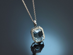 Fine aquamarine necklace with diamonds 750 white gold