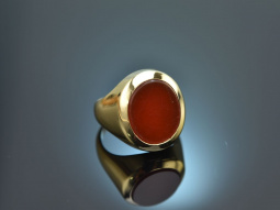 Around 1985! High-quality mens coat of arms signet ring with carnelian gold 585