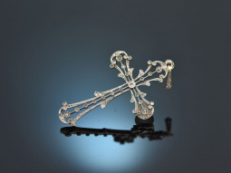 Around 1900! Cross pendant with diamonds in 585 gold and...