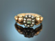 Um 1890! Historischer Ring mit hellem Smaragd und Saatperlen Gold 585