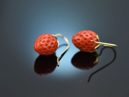 From our studio! Very large coral strawberry earrings in 585 gold
