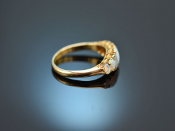Um 1910! Sch&ouml;ner Opal Ring mit Diamanten aus Gold 750