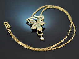 Around 1900! Art Nouveau necklace with enamel diamonds...