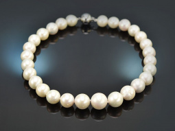 Big Pearls! Large freshwater cultured pearl necklace with...