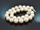 Big Pearls! Large freshwater cultured pearl necklace with clasp in 750 white gold