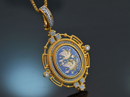 Italy around 1860! Finest micromosaic pendant in 750 gold...