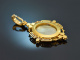 Italy around 1860! Finest micromosaic pendant in 750 gold in the original case