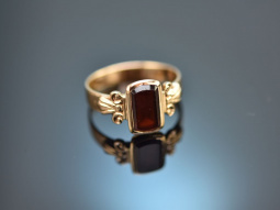 &Ouml;sterreich um 1900! H&uuml;bscher Ring mit Granat aus Gold 585