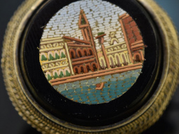 Italien um 1860! Mikromosaik Brosche mit dem Markusplatz...