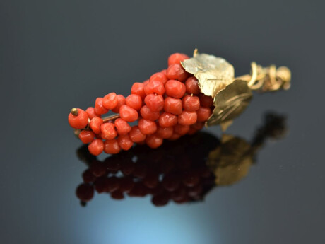 Around 1900! Pretty grape brooch with corals silver 800 gold plated