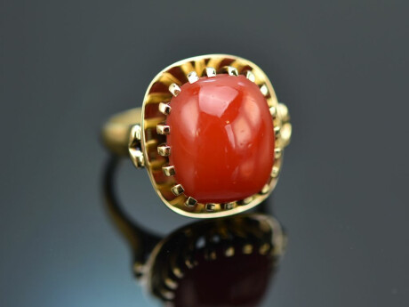 Around 1955! Beautiful ring with Italian coral in 585 gold