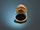 Around 1955! Beautiful ring with Italian coral in 14k gold.