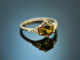 Particularly beautiful ring with green tourmaline and diamonds in 585 gold