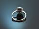 Elegant ring with large black diamond of 2.3 carats and diamonds in 750 white gold