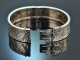 Around 1930! Pretty bangle with floral engraving in 835 silver