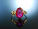 Charming Cameo! Antiker Ring Verneuil Rubin mit Intaglio Gold 585 England um 1910