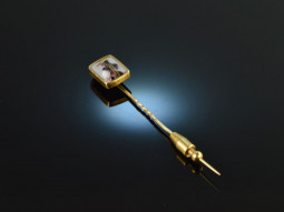 Switzerland around 1880! Lapel pin pin lady in Landes costume gold 750 magnifying glass enamel