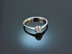 Um 1970! Zarter Diamant Solit&auml;r Verlobungs Ring...